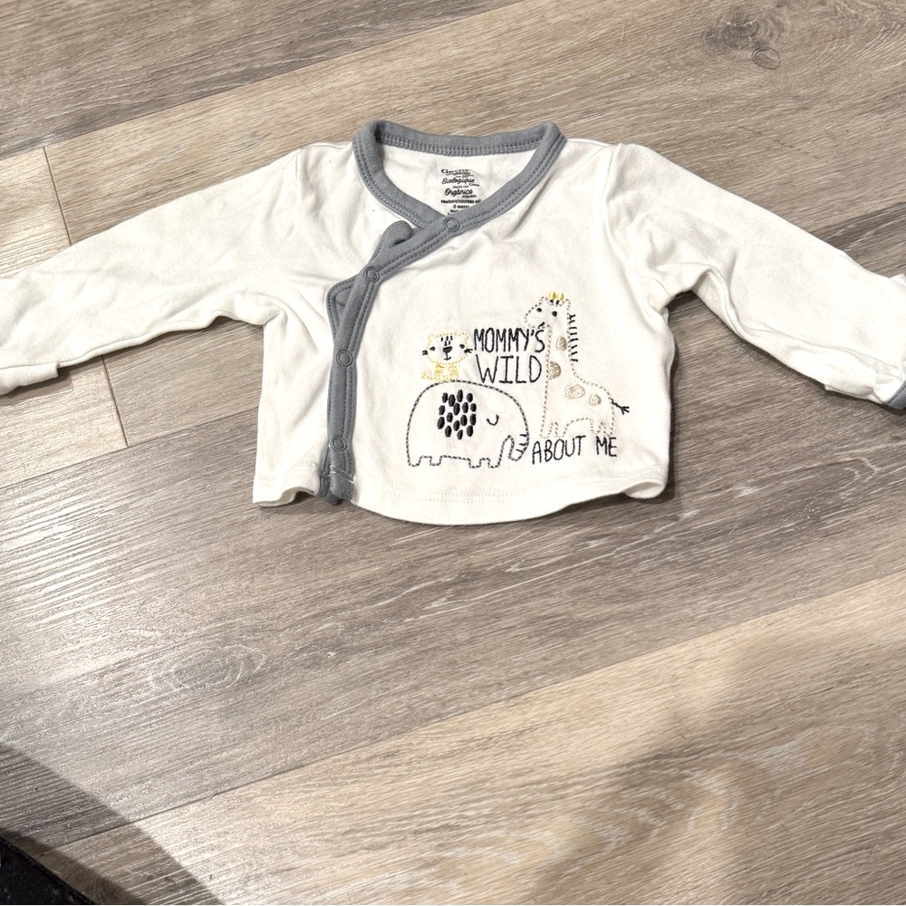 GERBER ORGANIC COTTON BABY NEWBORN BUTTON TOP SHIRT "MOMMY'S WILD ABOUT ME"